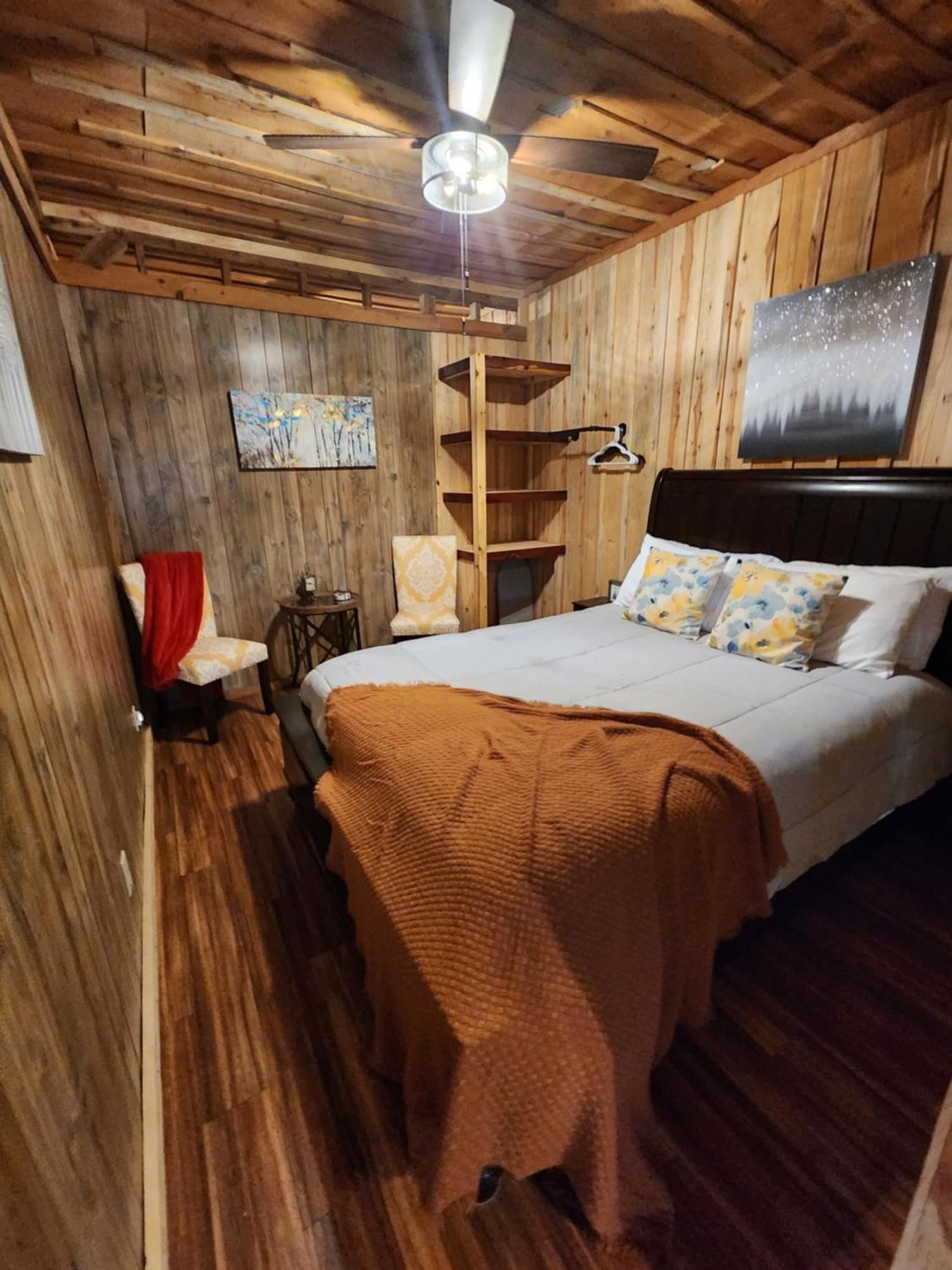 Unique Country Cabin Meets Farmhouse Modern!!! Mena Exteriér fotografie